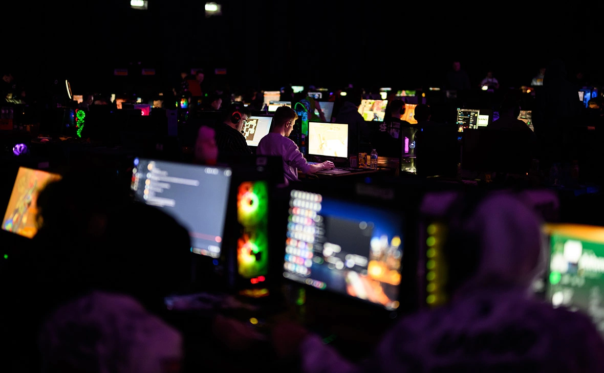 Leon Neal / Getty Images