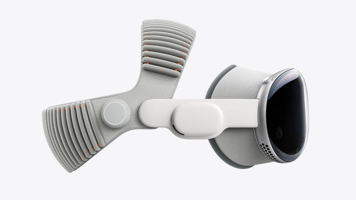 Обновленная гарнитура Apple Vision Pro на чипе M5