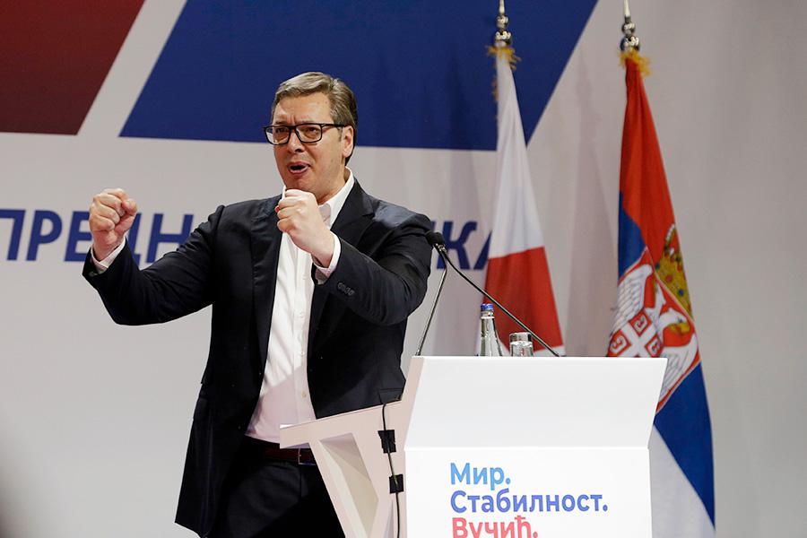 Александр Вучич во время предвыборного митинга в Белграде, 2022 год
