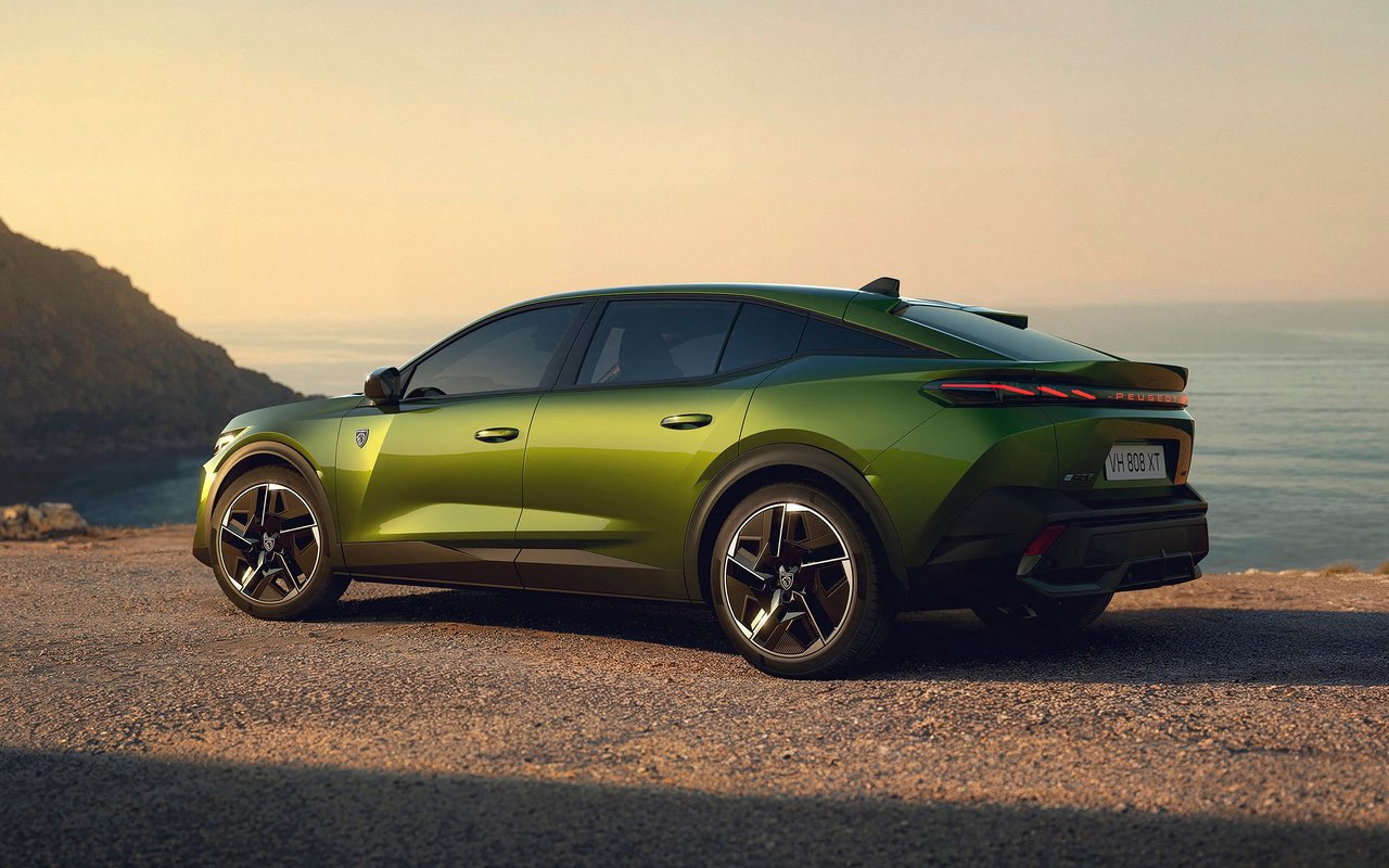Peugeot 408