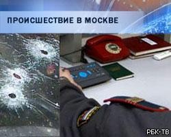 В Москве из автоматов расстрелян Mercedes
