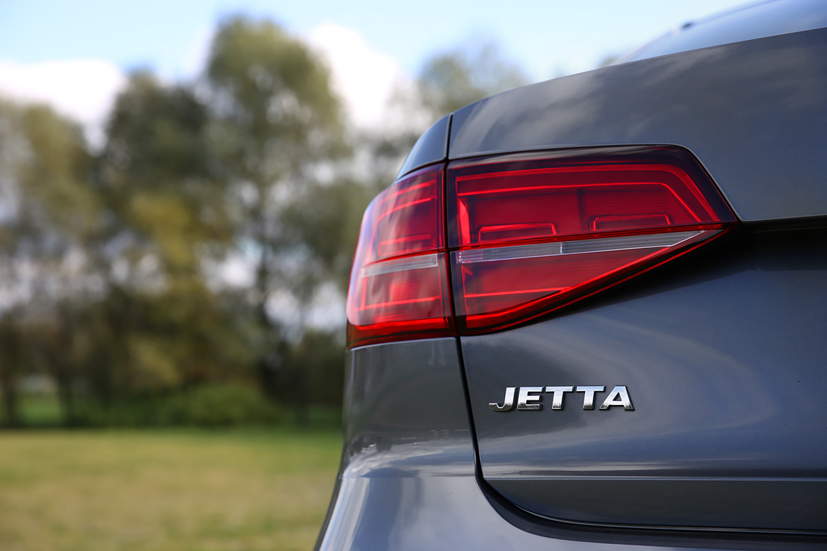 Формы порядка. Тест-драйв Volkswagen Jetta :: Autonews