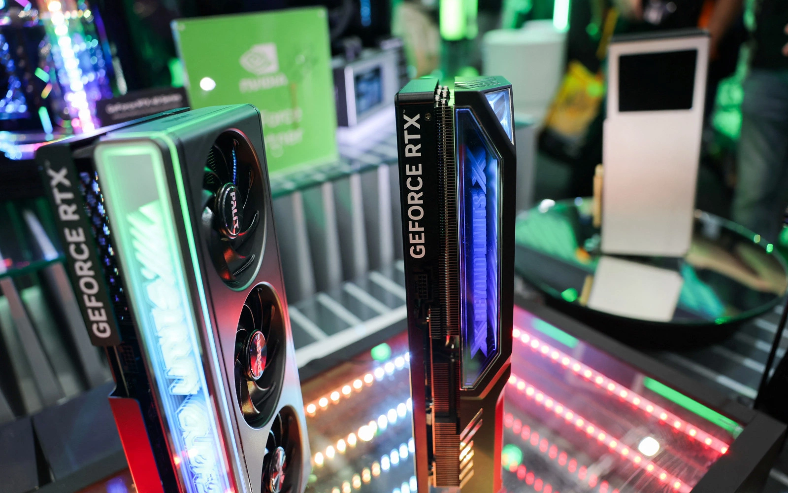 <p>Видеокарты серии NVIDIA GeForce на выставке Computex 2024 в Тайбэе, Китай</p>