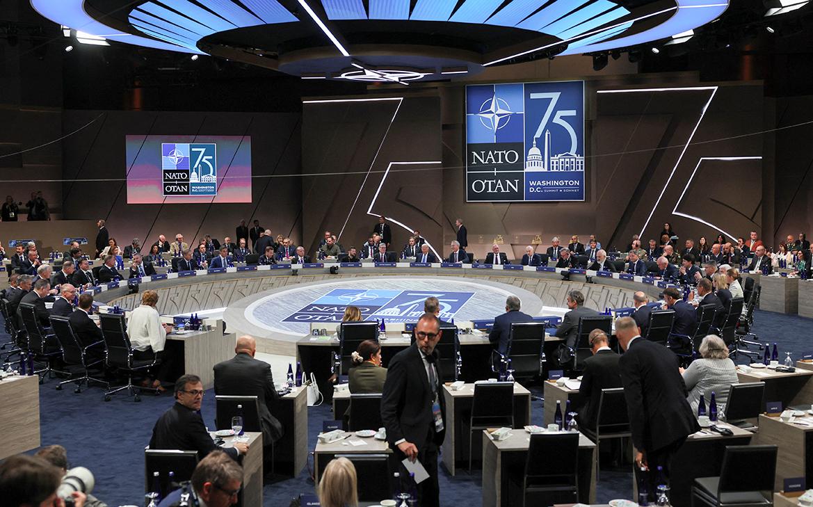В НАТО определили десятки признаков подготовки «российского вторжения»