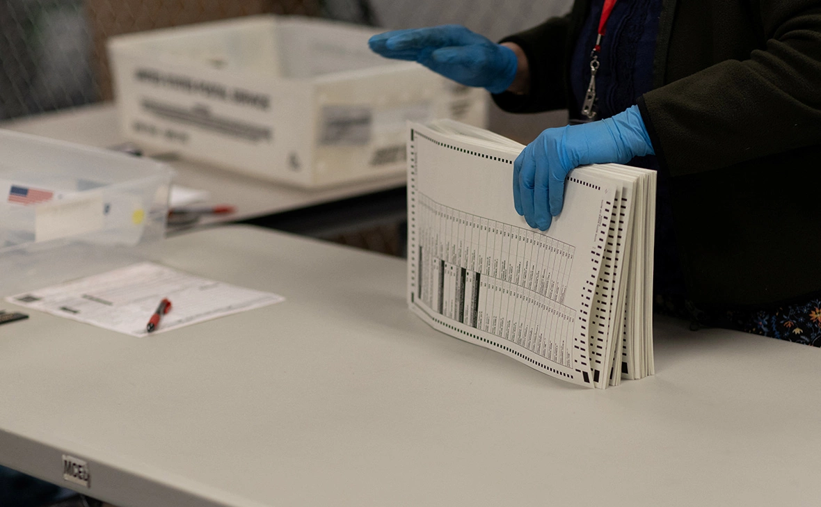 Caitlin O'Hara / Reuters