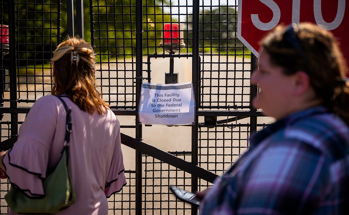 Andrew Harnik / Getty Images