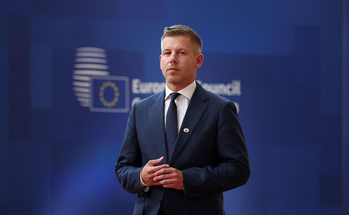 Economist: ЕС негласно давит на Украину из-за провала судебной реформы