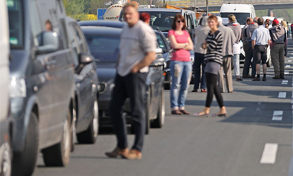 Автомобильная очередь на паром в Крым сократилась в три раза
