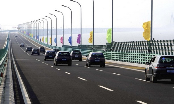 Проезд по Керченскому мосту может стать платным