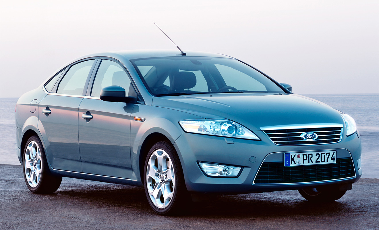 Второй российской моделью Ford в марте 2009&nbsp;г. стал Ford Mondeo четвертого поколения. К концу года доля Mondeo на российском рынке превысила 7%.
