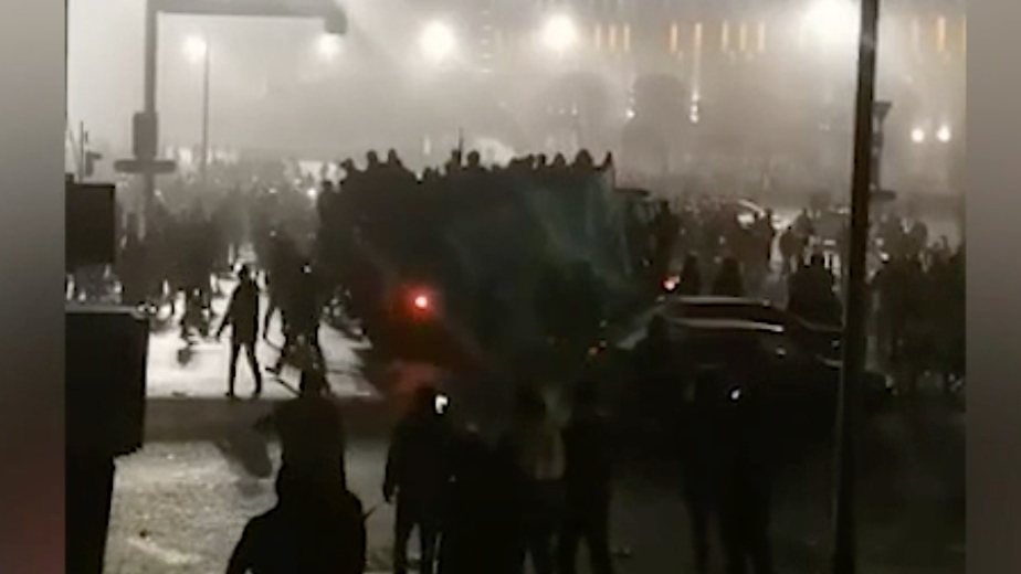 Полиция Алма-Аты сообщила о десятках убитых участников беспорядков"/>













