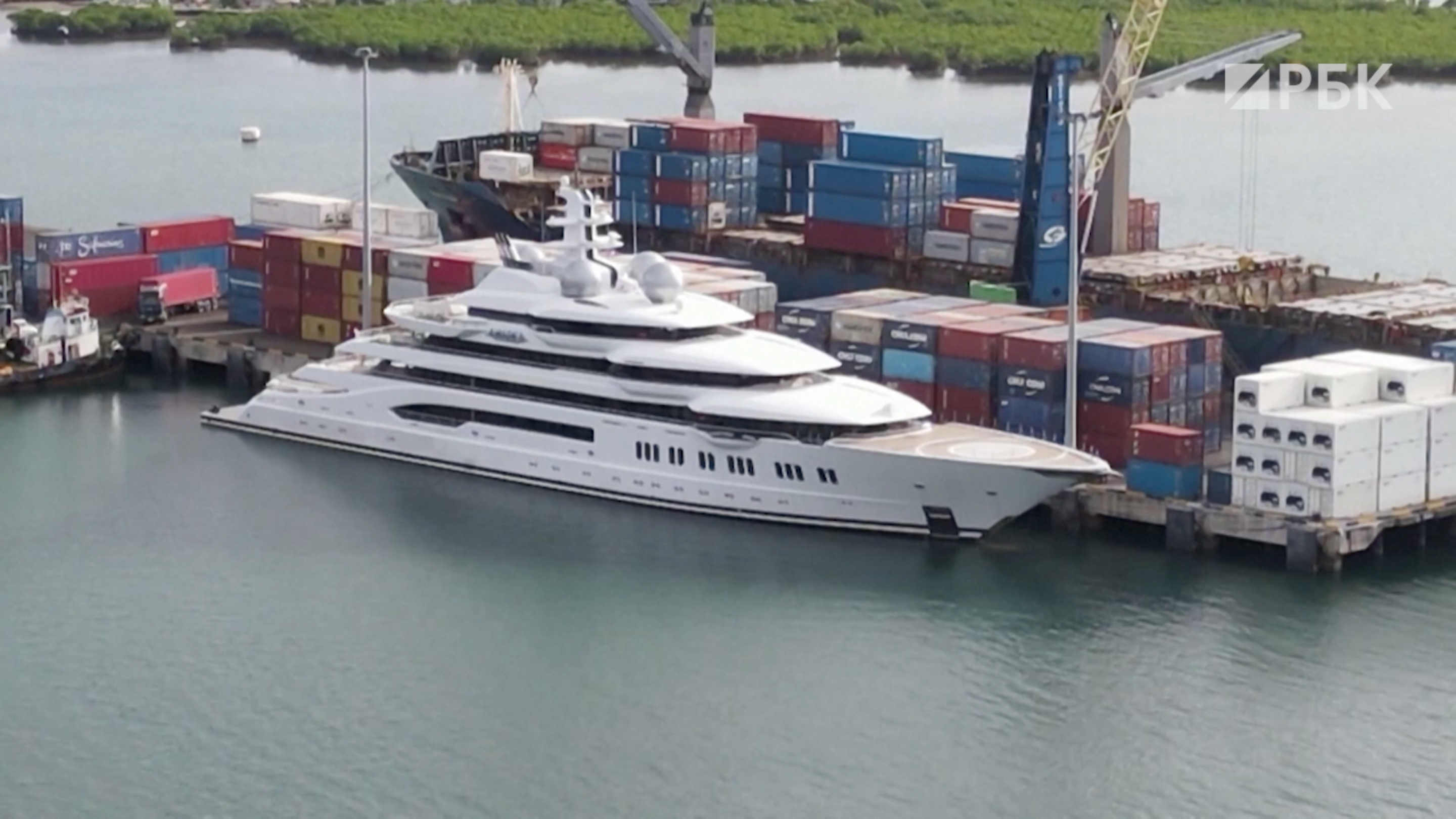 Верховный суд Фиджи приостановил решение о выдаче «яхты Керимова» США