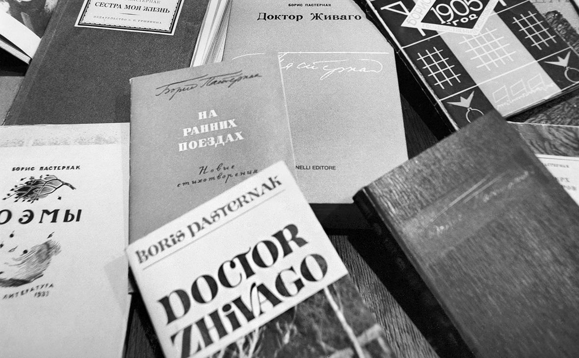 В Италии умер журналист, вывезший из СССР рукопись «Доктора Живаго» — РБК