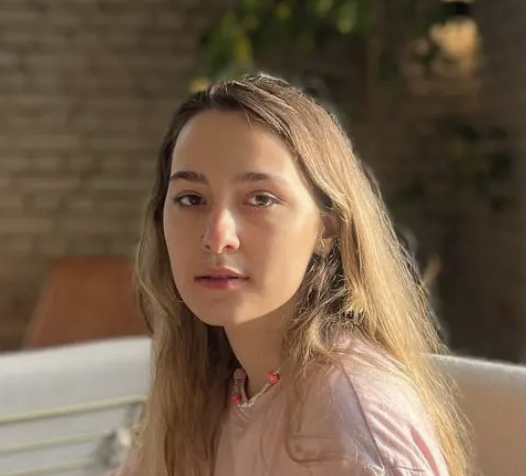 Элина Хакимова