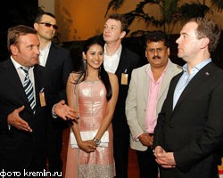 Д.Медведев готов увезти с собой звезду индийского кино