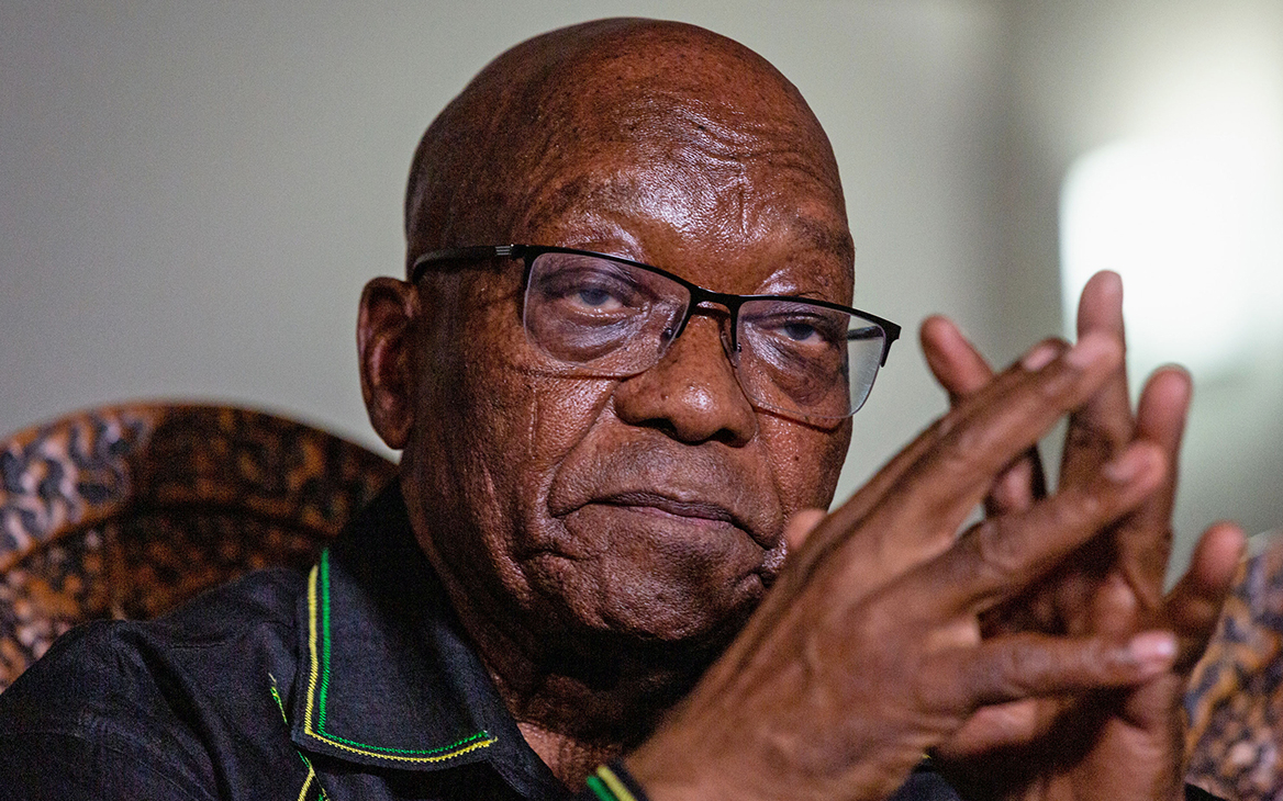 Суд в ЮАР постановил вернуть бывшего президента Зуму в тюрьму