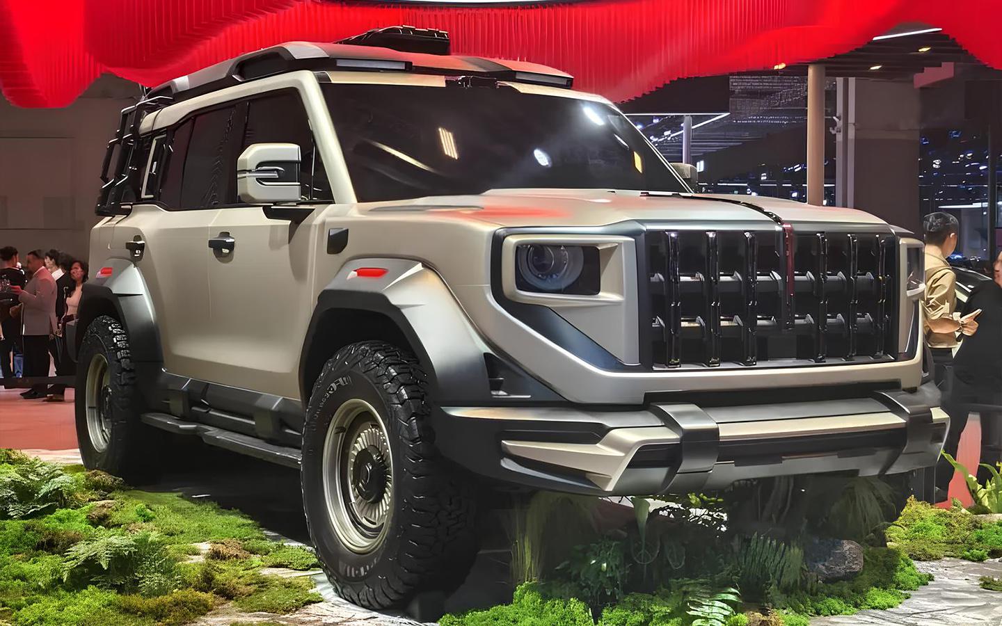 Hongqi покажет в Пекине ряд новинок. Среди них — 800-сильный внедорожник