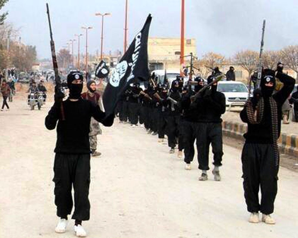 Боевики террористической группировки «Исламское государства Ирака и Леванта» 