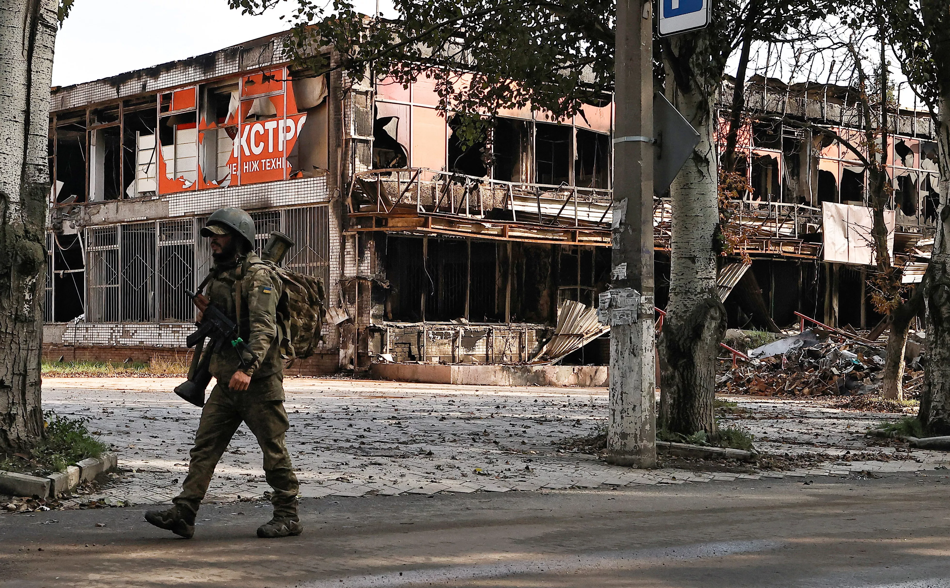 Zohra Bensemra / Reuters