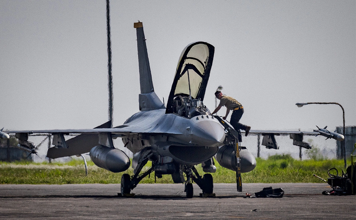 Ezra Acayan / Getty Images