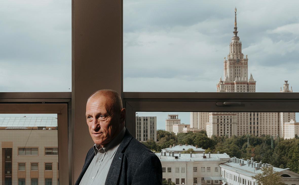 Аузан объяснил, почему в России преобладает «доверие своим против чужих»