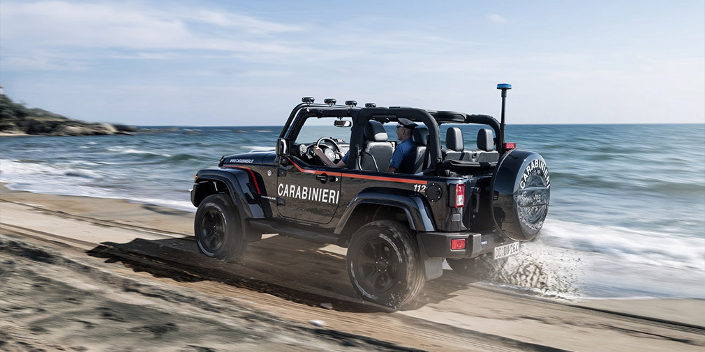 Итальянская полиция получила Jeep Wrangler для патрулирования пляжей