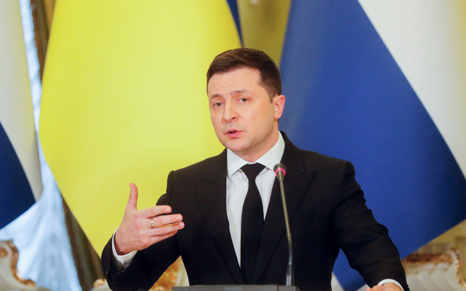 Зеленский позвал Байдена на Украину ради «мощного сигнала»