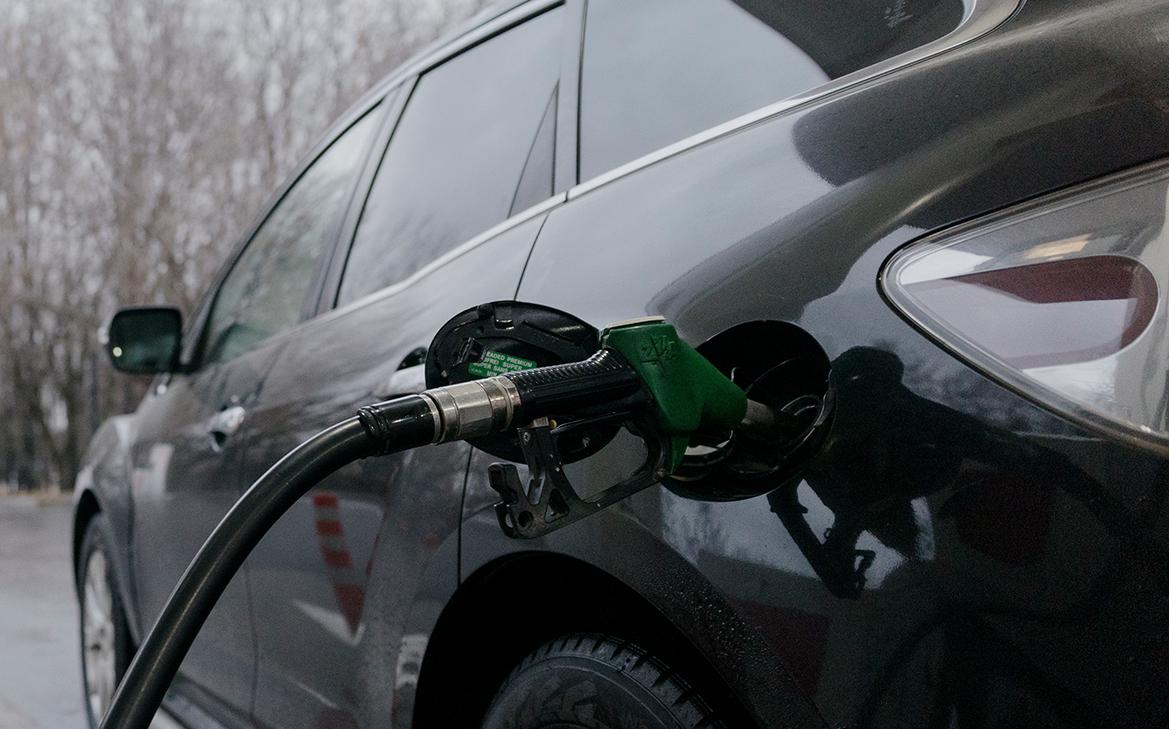 Минэнерго выявило рост цен выше инфляции на некрупных сетях АЗС