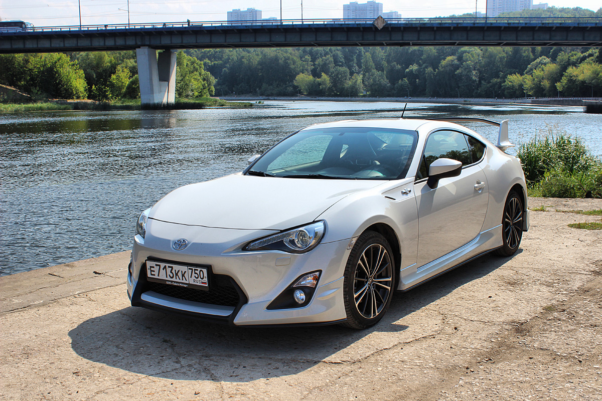 Особое настроение. Тест-драйв Toyota GT86 :: Autonews