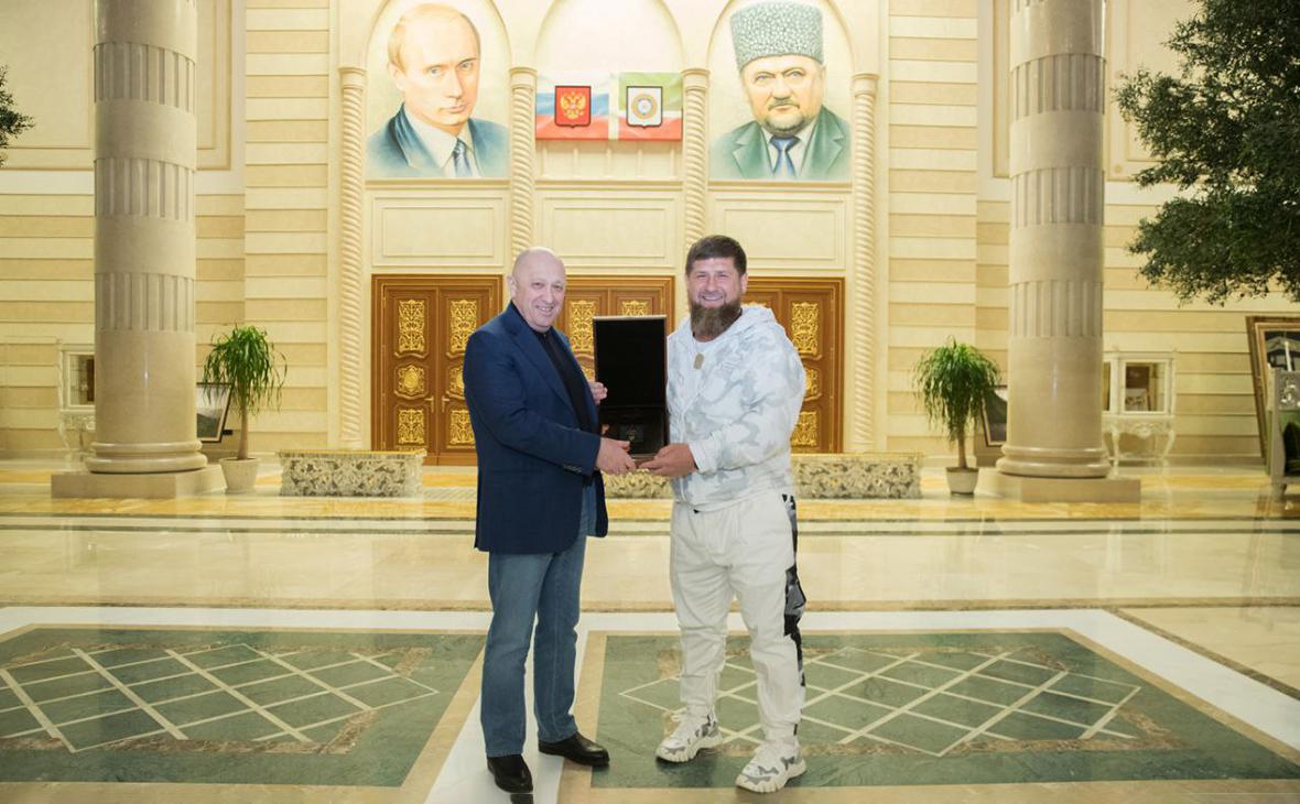 Кадыров стал первым Героем Чечни"/>













