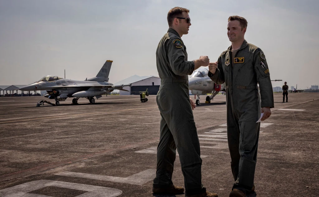 Ezra Acayan / Getty Images