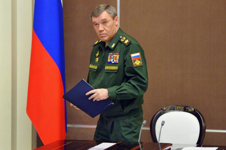 Валерий Герасимов на совещании по вопросам развития Вооруженных сил России, 10 ноября 2015 года