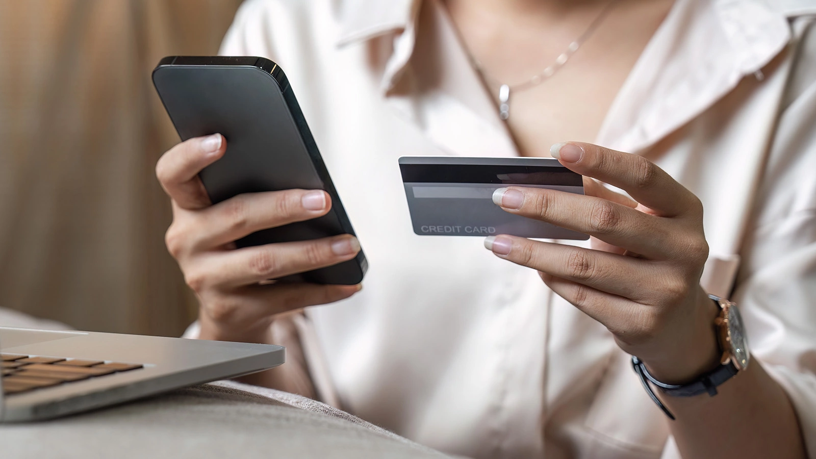 Перевод на какую сумму вызовет подозрение у банка. Ответ эксперта