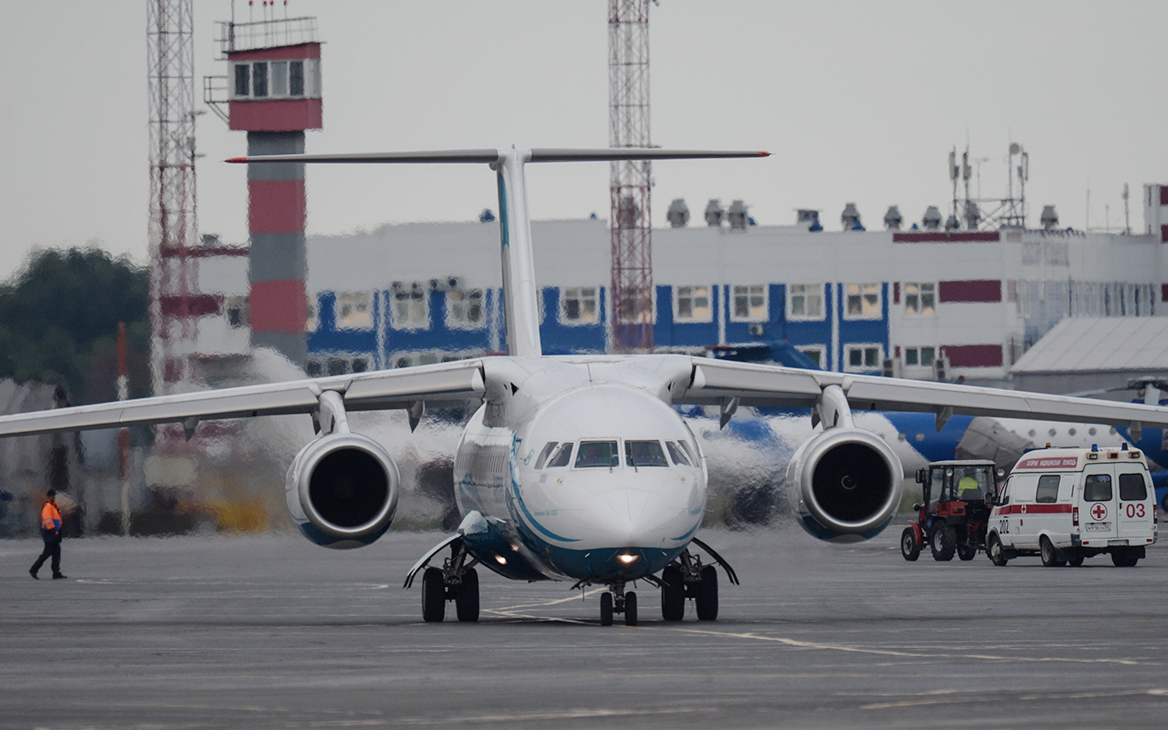 Авиакомпанию оштрафовали на ₽20 тыс. за задержку рейса из-за губернатора