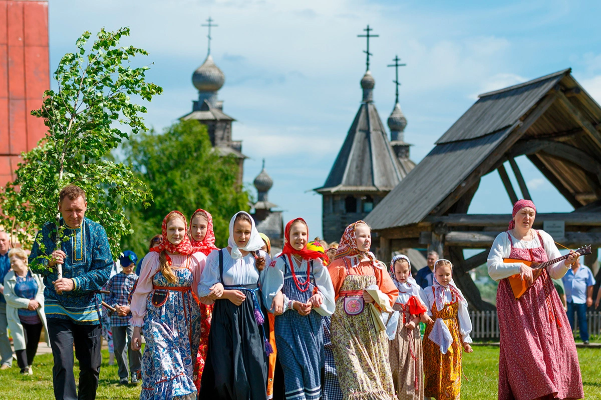 Народные приметы на Троицу
