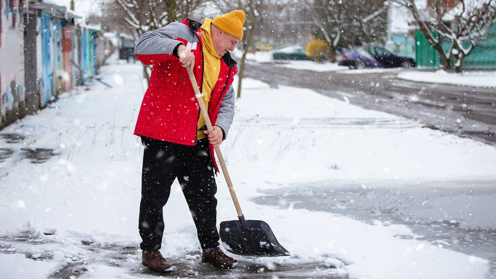 Сколько платят за уборку снега в России. Вы удивитесь