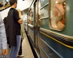 Линия московского метро встала из-за человека на рельсах