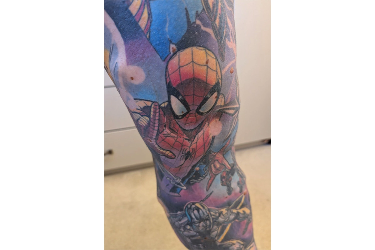 Татуировка с изображением Человека-паука