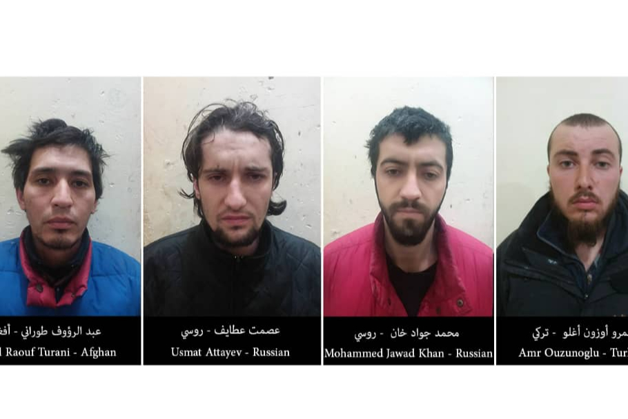 Фотографии задержанных в Сирии боевиков