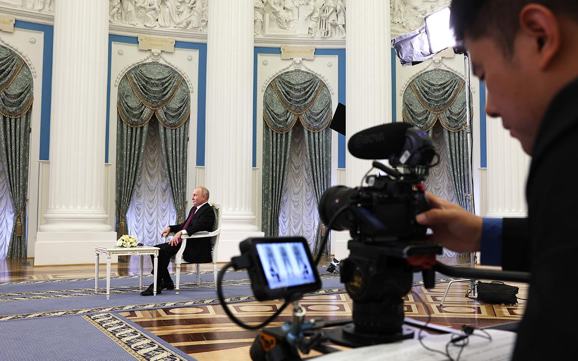 Такер Карлсон подтвердил, что намерен взять интервью у Владимира Путина