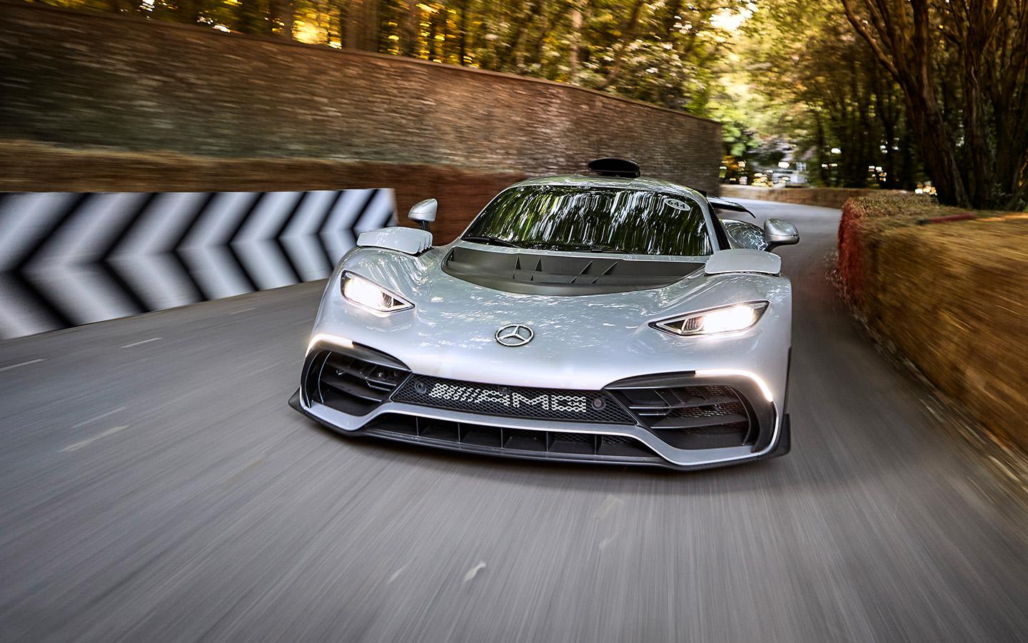 В России начали продавать редчайший Mercedes-Benz AMG One за 485 млн руб.