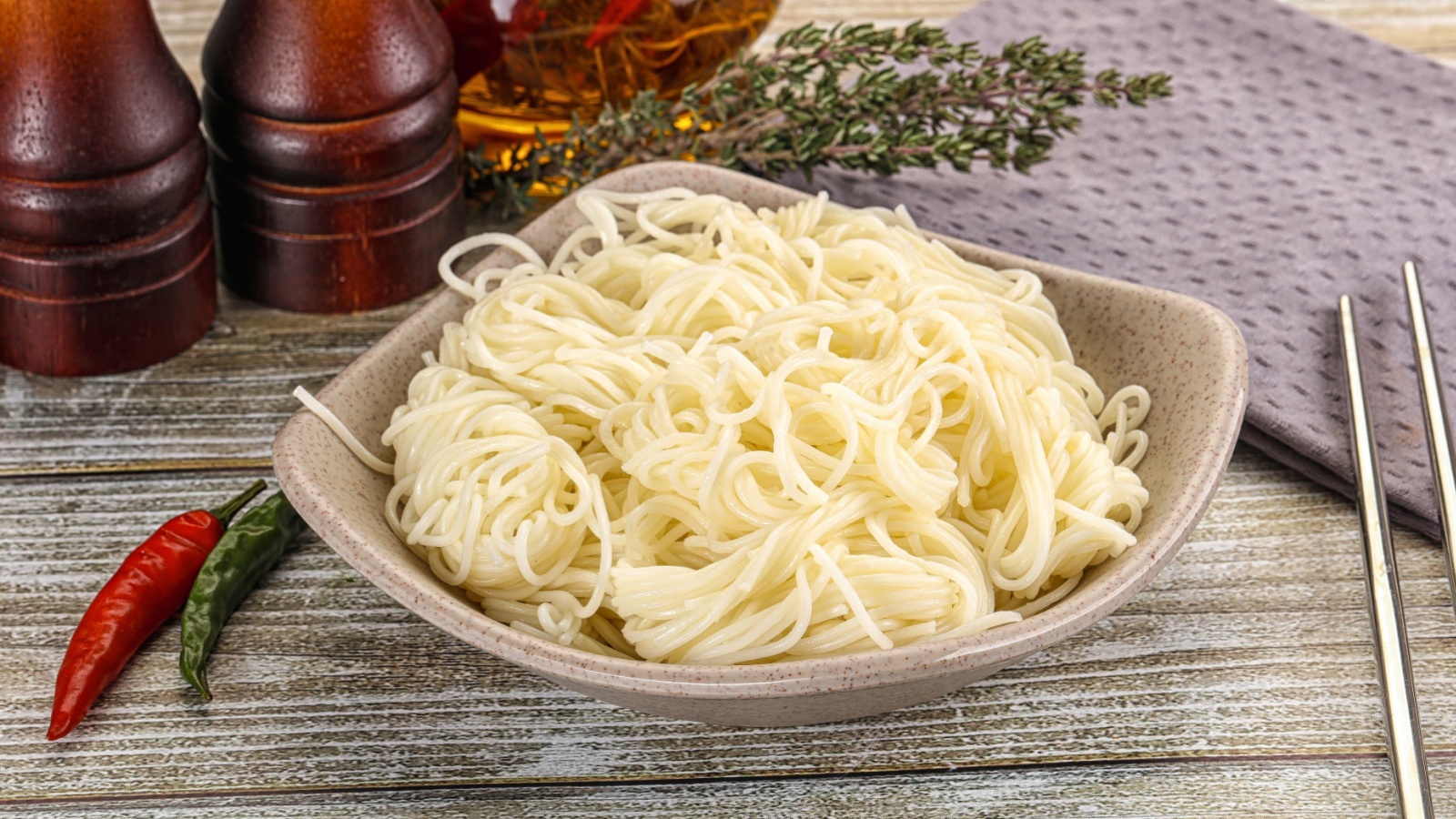 Домашнюю лапшу лучше варить непосредственно перед подачей