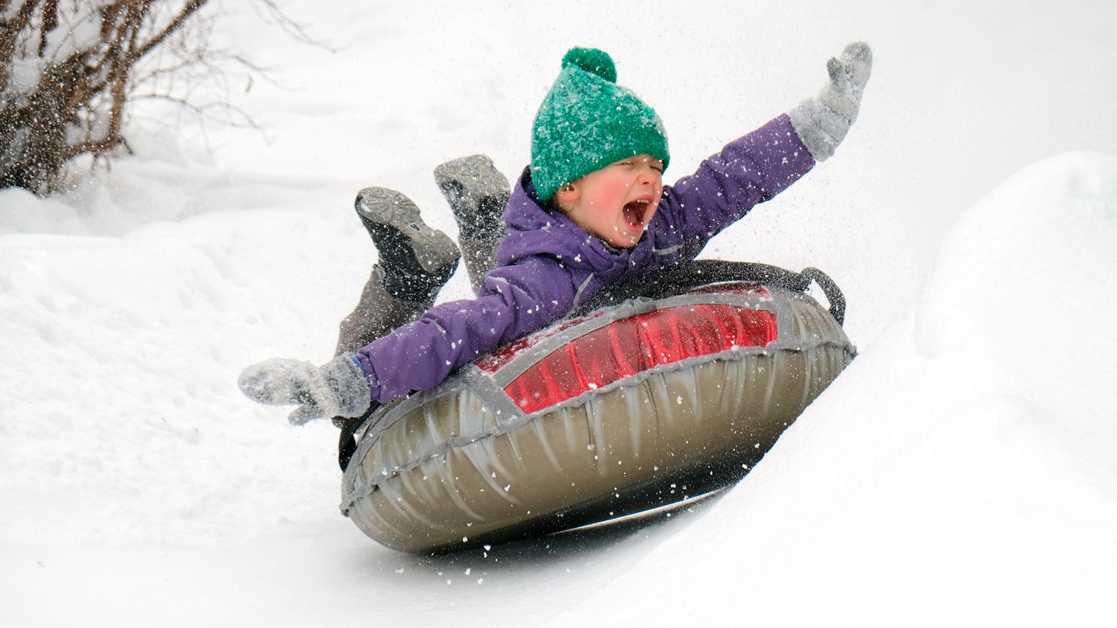 В Минздраве напомнили правила безопасности при катании на «ватрушках»