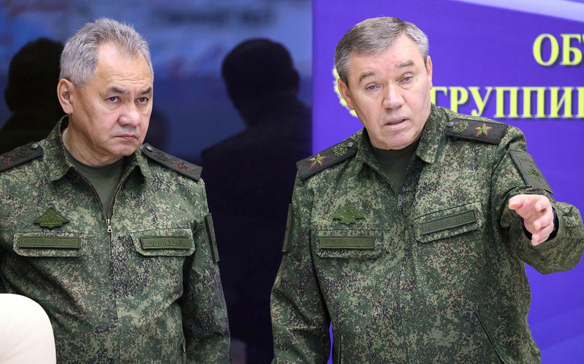 Кремль прокомментировал ордера МУС на арест Герасимова и Шойгу