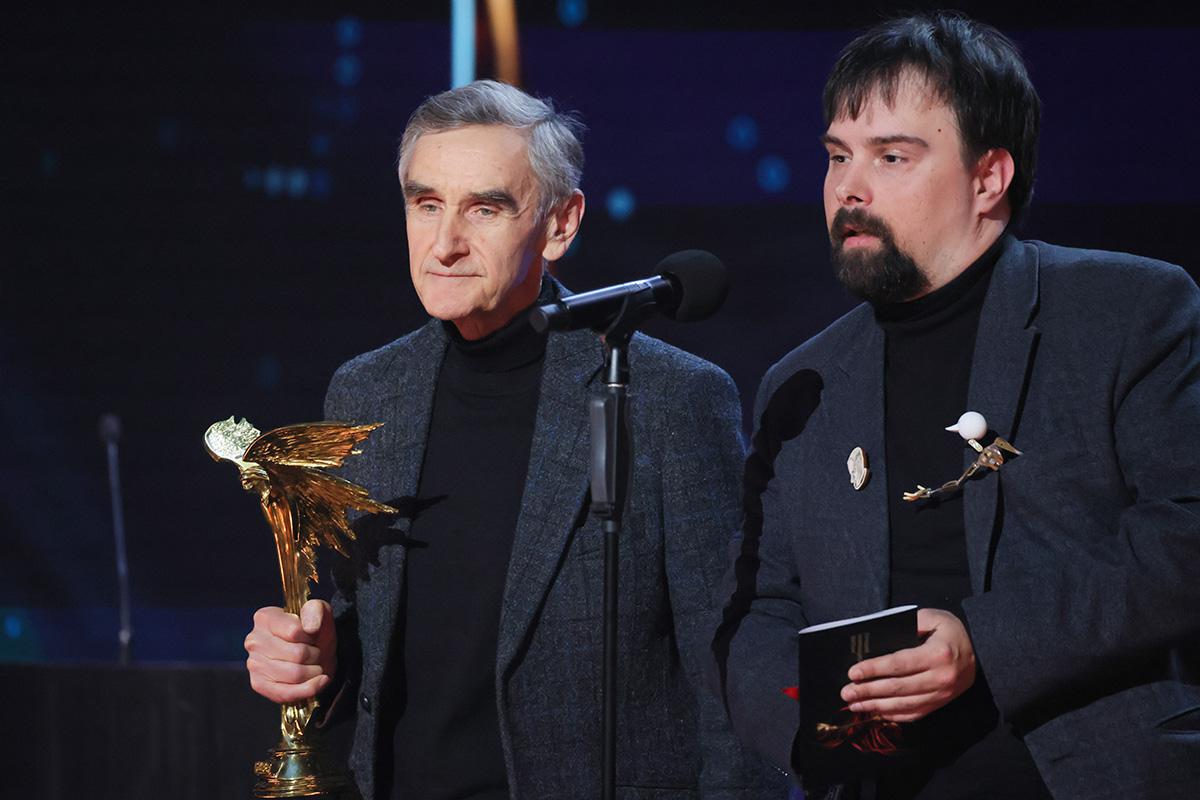 Режиссер Станислав Соколов (слева), получивший приз в номинации «Лучший анимационный фильм»