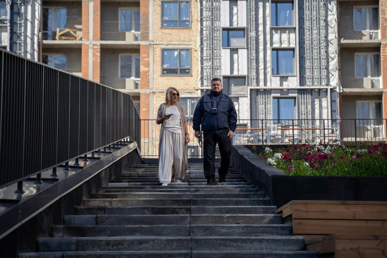 Фото: На фото: главный архитектор Казани Ильсияр Тухватуллина и главный архитектор компании «АБД» (бренд Ак Барс Дом) Дмитрий Пузырев