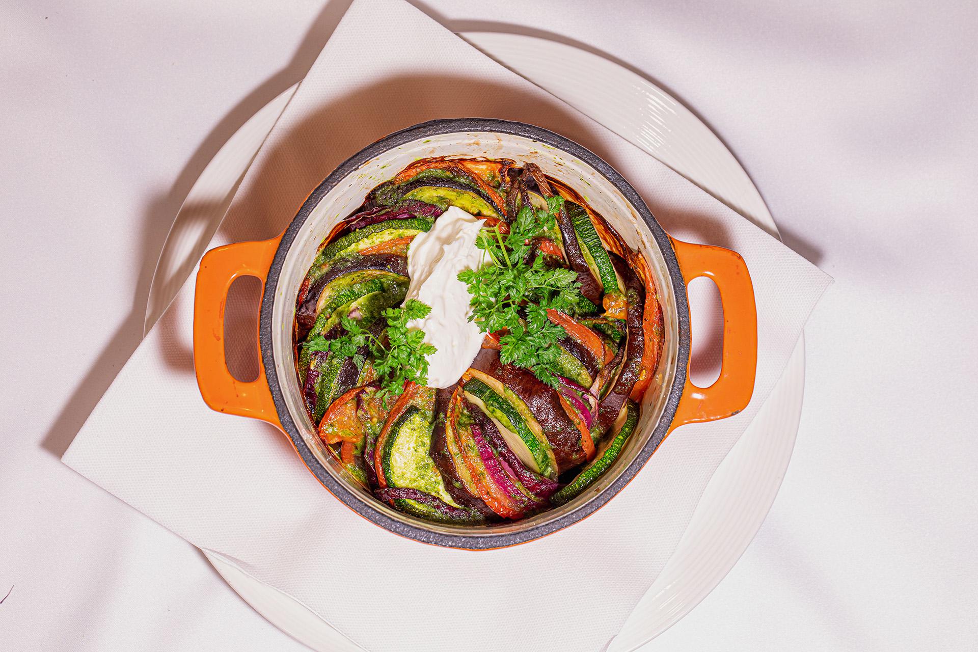 Овощной тиан с козьим сыром