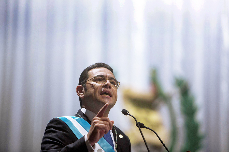 Издание Prensa Libre признало главу Гватемалы Джимми Моралеса наиболее высокооплачиваемым лидером стран Латинской Америки. Его ежемесячный доход, как&nbsp;замечает издание, равен 50 минимальным зарплатам, в&nbsp;Гватемале она составляет $393.

Вступив в&nbsp;должность главы государства, бывший комедийный актер&nbsp;Моралес направил на&nbsp;благотворительность 60% своей первой президентской зарплаты, исполнив тем самым свое предвыборное обещание отдавать половину своего дохода нуждающимся
