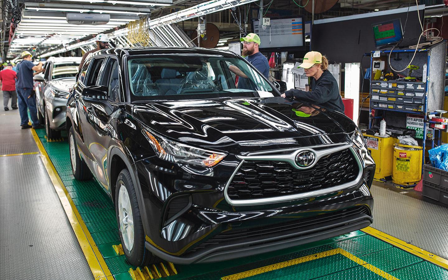 Toyota признала невыполнимым свой план по автомобилям на год