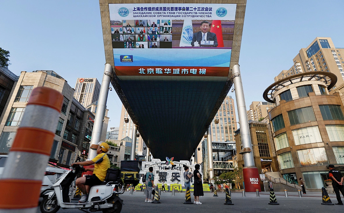 Tingshu Wang / Reuters